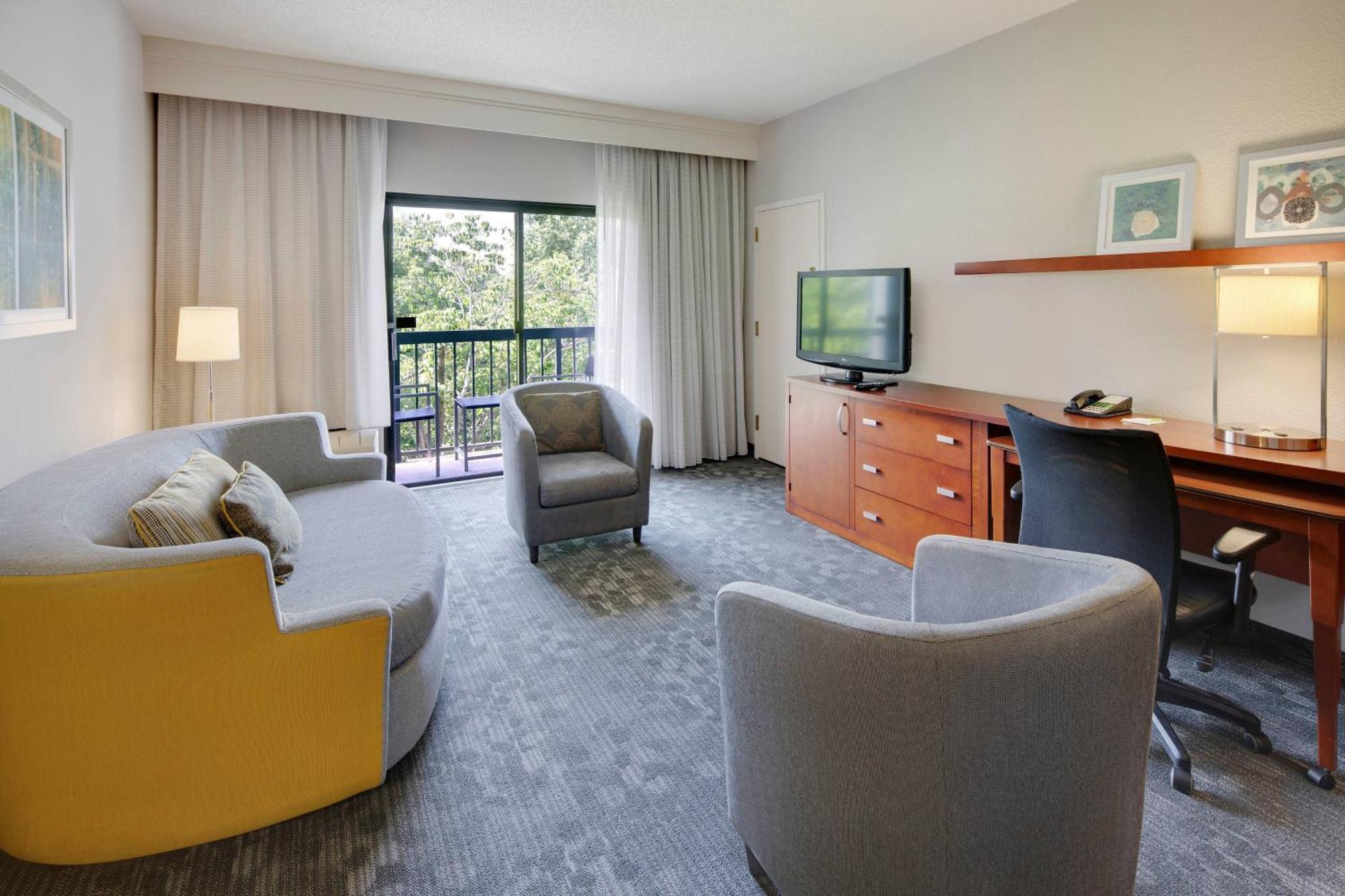 คอร์ตยาร์ด แอตแลนตา นอร์ครอส/พีซทรี คอร์เนอร์ Hotel ภายนอก รูปภาพ