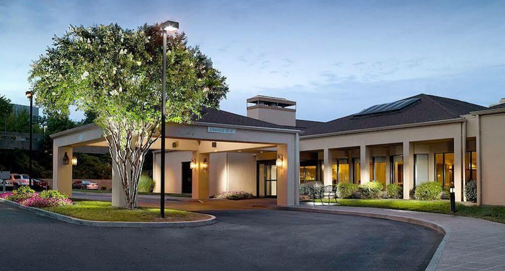 คอร์ตยาร์ด แอตแลนตา นอร์ครอส/พีซทรี คอร์เนอร์ Hotel ภายนอก รูปภาพ
