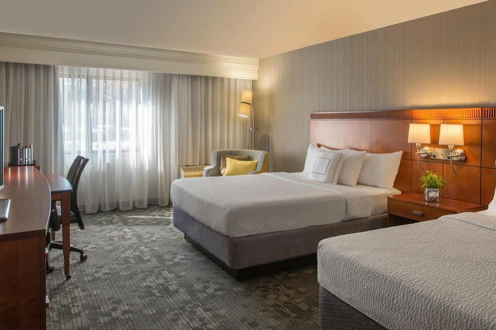 คอร์ตยาร์ด แอตแลนตา นอร์ครอส/พีซทรี คอร์เนอร์ Hotel ภายนอก รูปภาพ